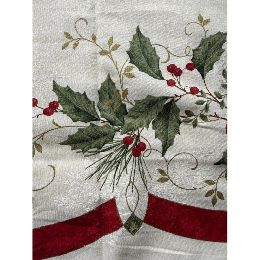 Lenox Christmas Tablecloth 61